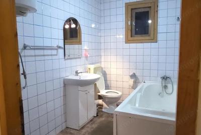 Casă cu 6 camere în Eșelnița - 11