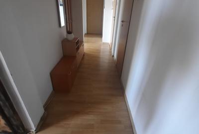 Apartament cu 3 camere, decomandat, etaj 6/10, zona Podu Ros - 6