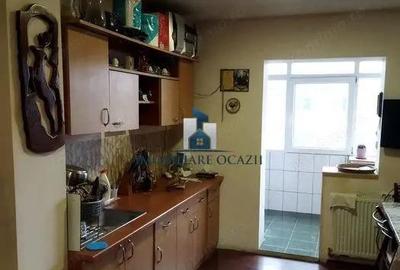 Vanzare Apartament 2 Camere Decomandat Aparatorii Patriei-Anton Bacalbasa - 1