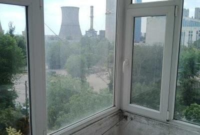 Apartament cu 3 camere decomandat în CET