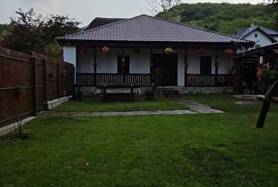 Casă cu 4 camere în Cheia - 15