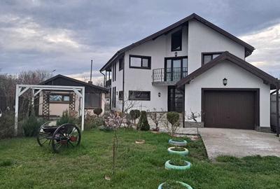 Casă cu 4 camere în Cazasu - 1