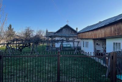 Casă cu 4 camere cu Teren 815 Mp în Târgu Neamț - 8