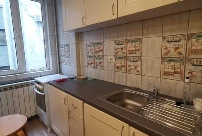 Un apartament foarte cochet situat in vecinateatea parcului Cismigiu - 2