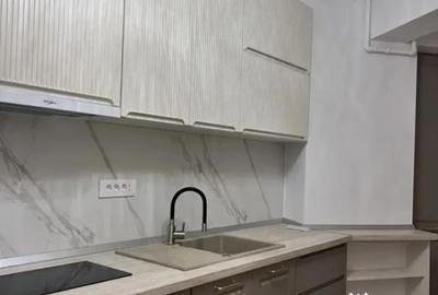 Apartament cu 3 camere decomandat în Tractorul - 4