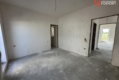 Duplex cu 4 camere cu Canalizare în Urseni - 6