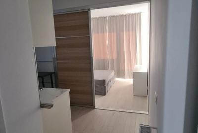 Garsonieră decomandată în Uverturii