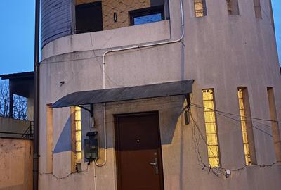 Casă individuală cu 5 camere cu Canalizare în Băneasa