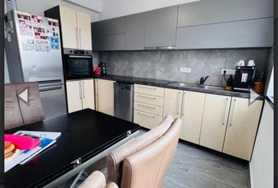 Casă cu 3 camere cu Teren 350 Mp în Central - 2