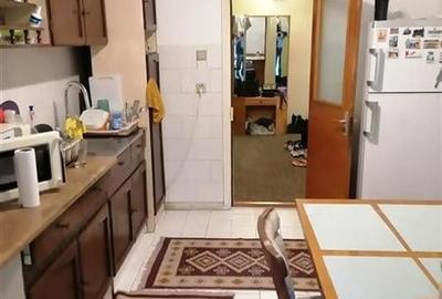Apartament 4 camere decomandat intrare Racadau Penny