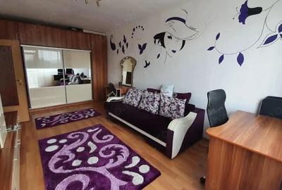 Garsonieră decomandată în Central - 2