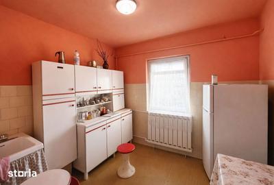 Apartament cu 2 camere decomandat în Nufărul - 5