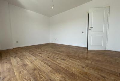 Apartament 4 camere, 145 mp utili + 40 mp curte, 2 min Metrou Crangasi - 18