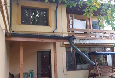 Apartament cu 4 camere decomandat în Central - 8