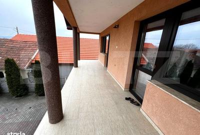 Casă cu 4 camere cu Teren 470 Mp în Teiu - 1