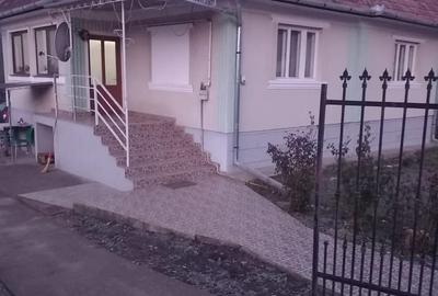 Casă cu 4 camere în Tritenii-Hotar - 2