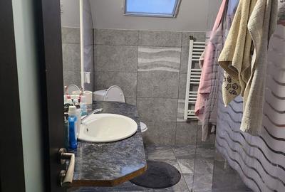 Casă cu 5 camere cu Teren 530 Mp în Holboca - 9