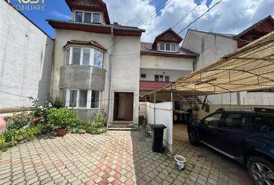 Casă individuală cu 8 camere cu Teren 276 Mp în Hașdeu - 1