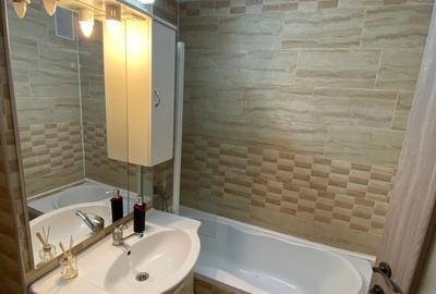 Apartament cu 3 camere semidecomandat în Central - 14