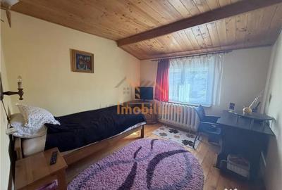 Casă cu 5 camere cu Teren 3000 Mp în Central - 8