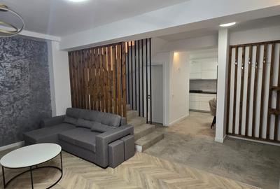 Casă cu 4 camere cu Canalizare în Central - 1