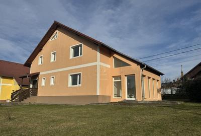 VILA 5 CAMERE,TEREN 560 MP, CAMPULUNG, ARGES - 1