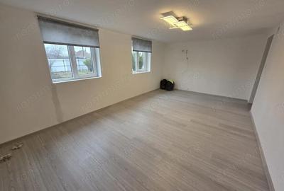 Casă cu 2 camere cu Teren 732 Mp în Tormac - 9