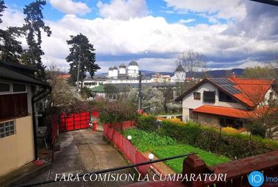 Apartament cu 3 camere în Central - 1