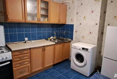 Garsonieră decomandată în Steaua