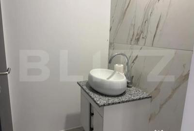 Spațiu comercial, de 120 mp, în Central