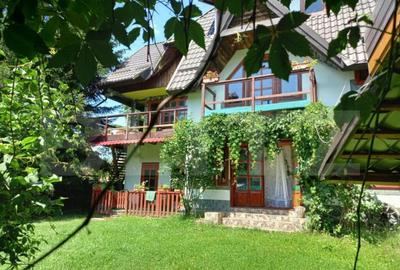 Casă cu 7 camere cu Teren 6060 Mp în Central