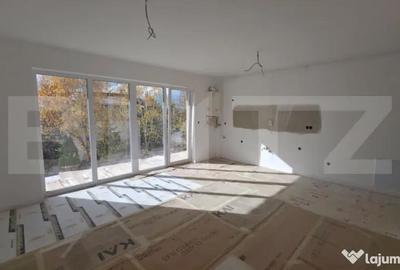 Apartament cu 3 camere decomandat în Calea Moldovei - 8