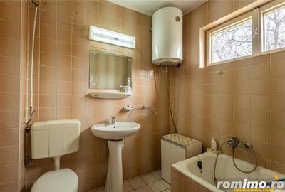 Casă cu Garaj în Viperești - 2