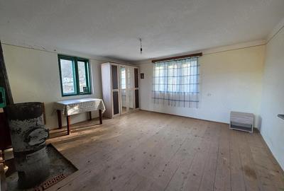 Casă cu 4 camere cu Teren 1887 Mp în Tisa - 2