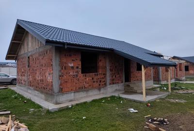 FARA COMISIOANE casa cu 4 camere 2 bai pe 400mp regim P+pod si terasa la cheie - 6