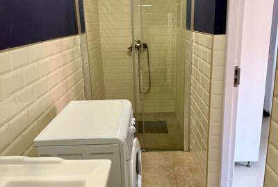 Apartament cu 3 camere în Central - 1