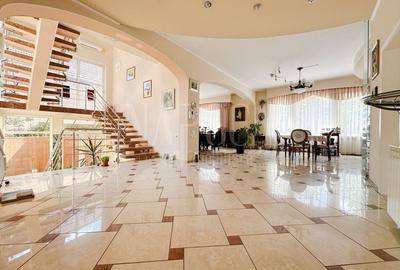 Casă individuală cu 5 camere cu Canalizare în Gheorgheni - 2