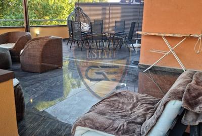 Penthouse cu 4 camere, mobilat în Nord