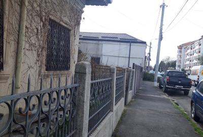 Municipiul Calarasi , ultracentral, casa , teren 300 mp, 100000 Euro - 5