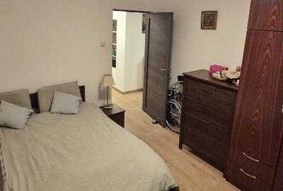 Vânzare apartament 3 camere, parter, 60 mp,  Piața Sudului - 12