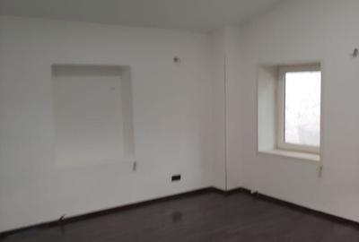 Zona Eminescu Dacia S+P+1+M  290 mp utili zona de birouri - 9