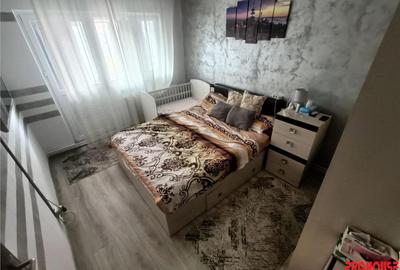 Apartament cu 3 camere decomandat în Mioriței - 10