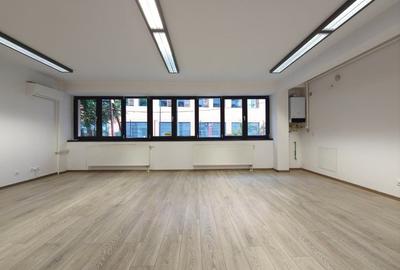 Spatiu birouri luminos, modern, cladire noua, parcare - 10