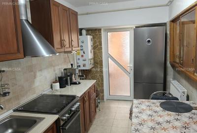 Apartament cu 3 camere zona ultracentrala / Bazar ~ confort 1 ~ Etaj 3 - 5