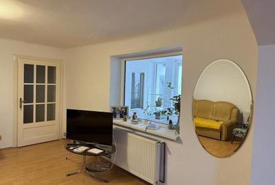 Casă cu 5 camere cu Teren 430 Mp în Socol - 8