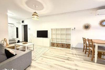 Apartament cu 3 camere, mobilat în Central - 1