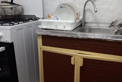 Apartament cu 2 camere nedecomandat în 23 August - 4