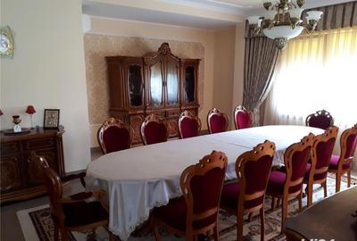 Casă cu 10 camere cu Teren 500 Mp în Eforie - 1