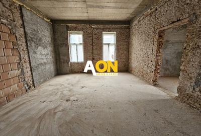 Casă individuală cu 11 camere cu Canalizare în Central - 12