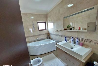 Casă cu 4 camere cu Canalizare în Între Lacuri - 16